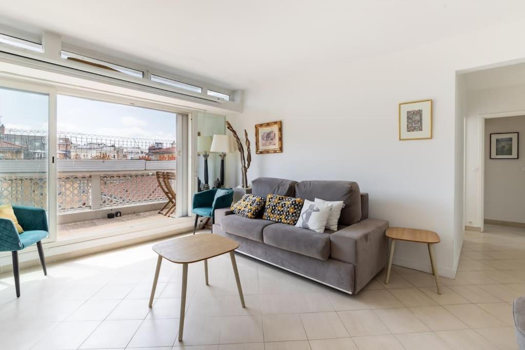 Appartement Vaugirard Lecourbe 2br Avec Balcon *